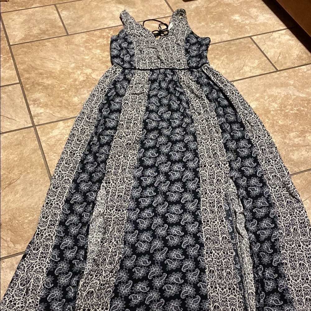 Hem & Thread Black and White Paisley Medium Maxi Dress Summer Fall